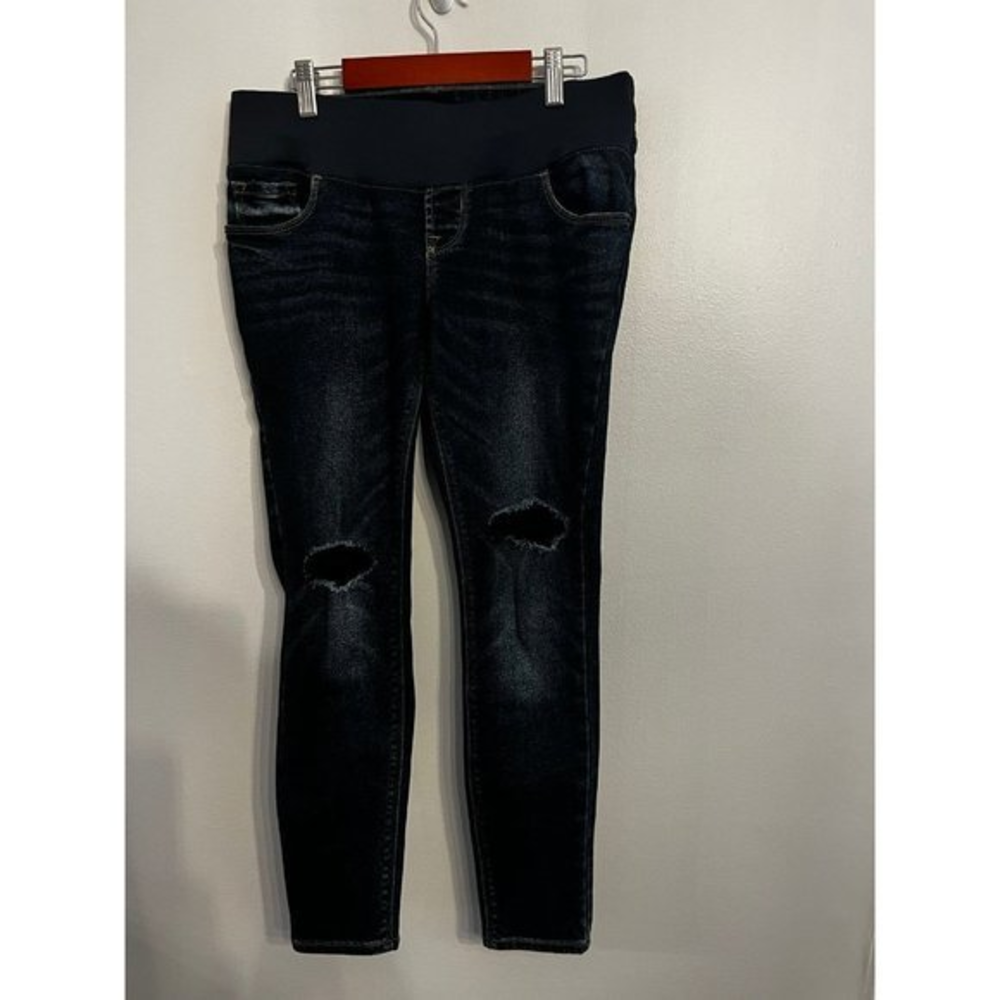 Old Navy rockstar‎ super skinny maternity jeans